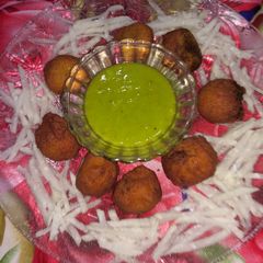 A picture of Gul Gule.