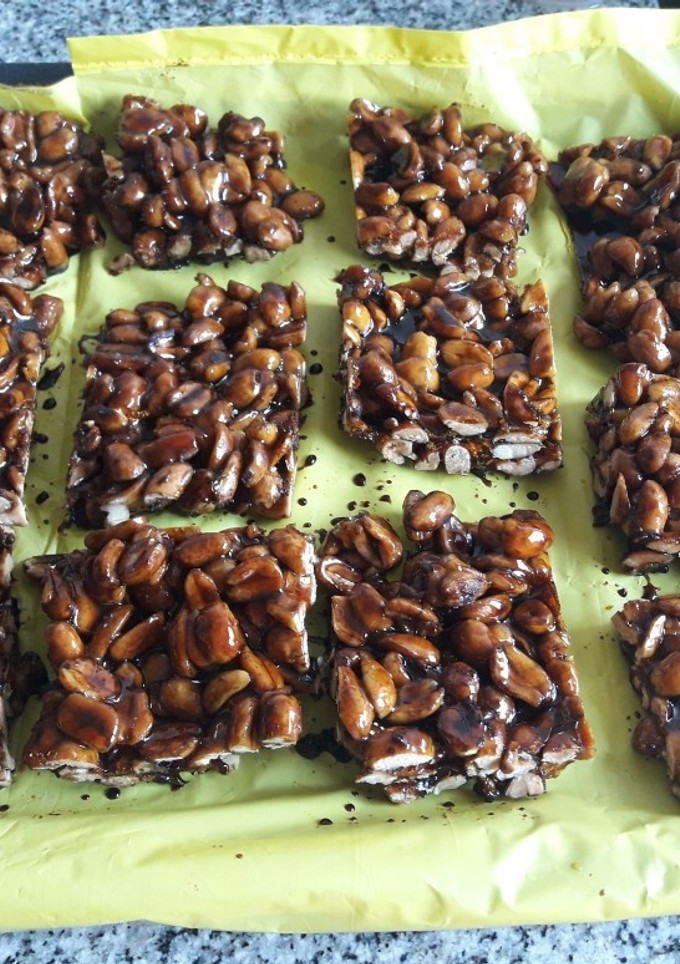 Una foto de Turrón de maní en granos