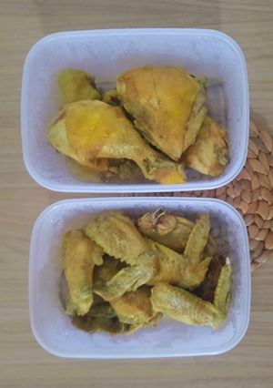 Foto resep Ayam ungkep bumbu kuning, stok tinggal goreng