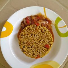 A picture of Rice & Beans Jollof.