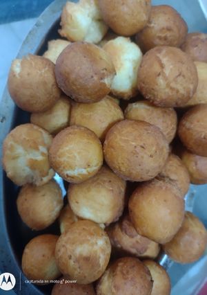 Una foto de Buñuelos de naranja y limón