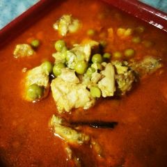 A picture of Matar Chicken 🍲.