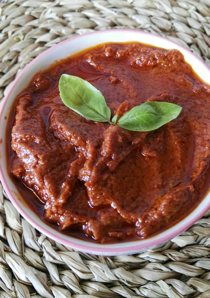 Una foto de Pesto rojo