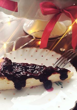 Cukormentes túrótorta erdei gyümivel nyakon öntve 😍 recept fotója