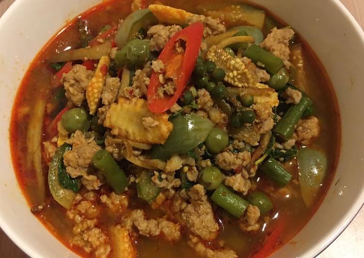 แกงป่าหมูสับ