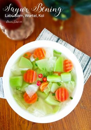 Foto resep Sayur Bening Labu Siam, Wortel & Kol