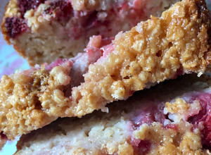 Una foto de Budín de Avena y Frutilla