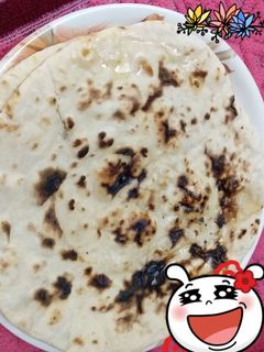 तवा बटर तंदूरी रोटी (Tawa butter tandoori roti recipe in hindi) रेसिपी मुख्य फोटो