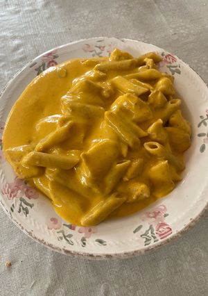 Foto principal de Mac & Cheese de Batata y Zanahoria con Pollo