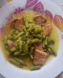 Chuleta ahumada en salsa verde con ejotes