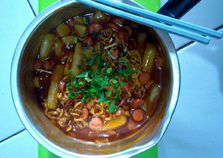 Resep Rapokki (Ramen Tteokbboki) yang Enak Banget