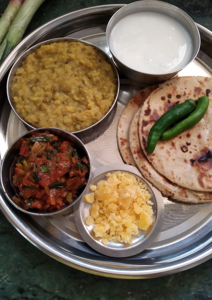 ડુંગળી ટામેટા નું શાક (Onion Tomato Sabzi Recipe in Gujarati) રેસીપી મુખ્ય ફોટો