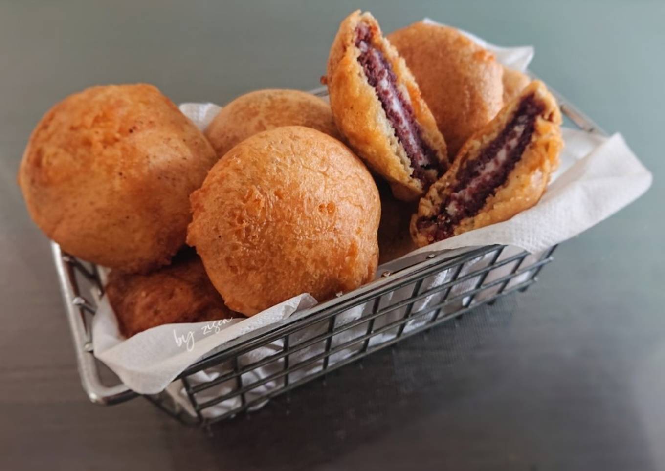 Froreo (Fried Oreo)