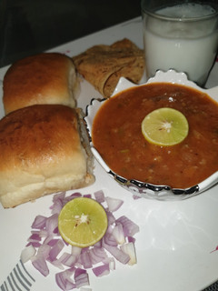 પાવ ભાજી રેસીપી મુખ્ય ફોટો