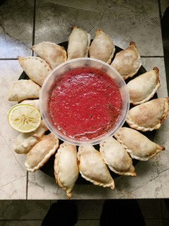 Una foto de Empanadas salteñas