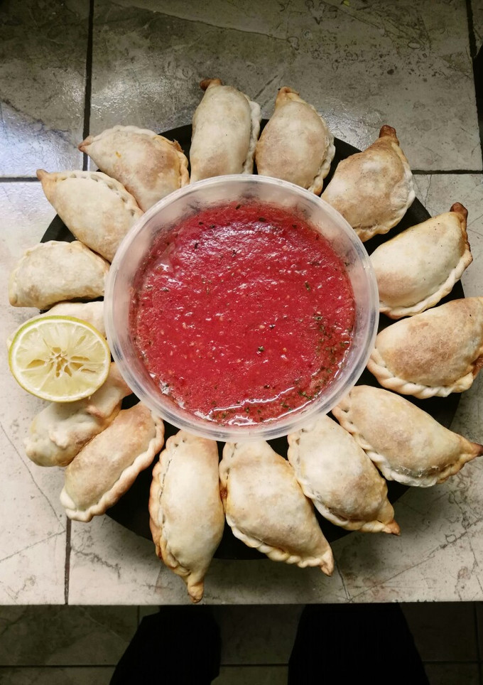 Una foto de Empanadas salteñas