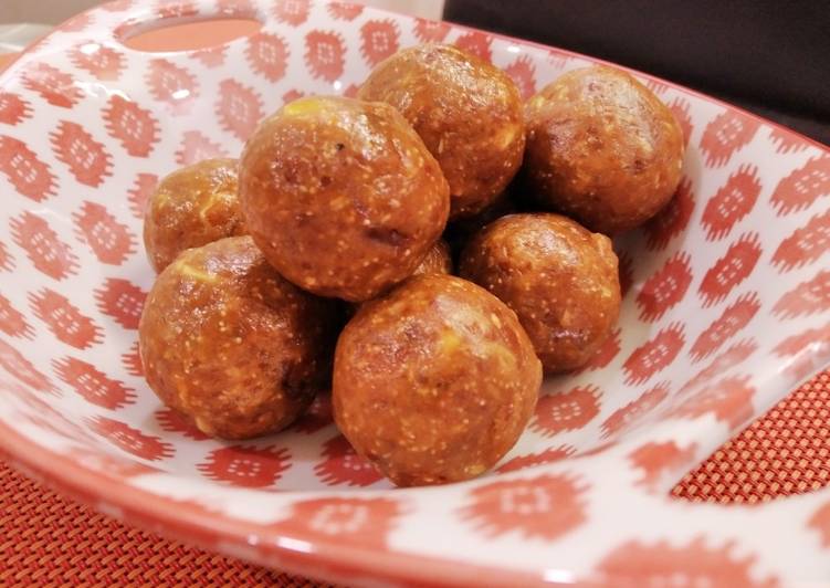 Steps to Make Favorite Khajur ladoo