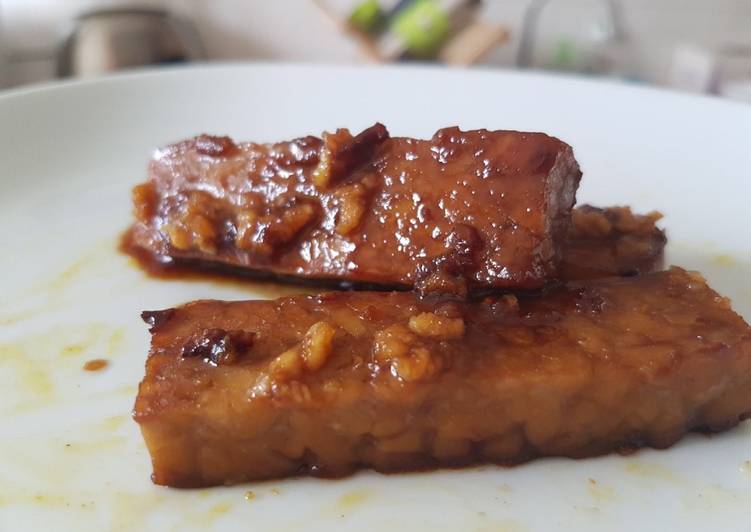 Tempeh mariné sauce satay (cacahuètes)