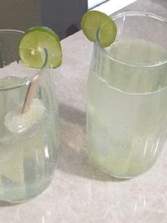 Una foto de Limomada con soda