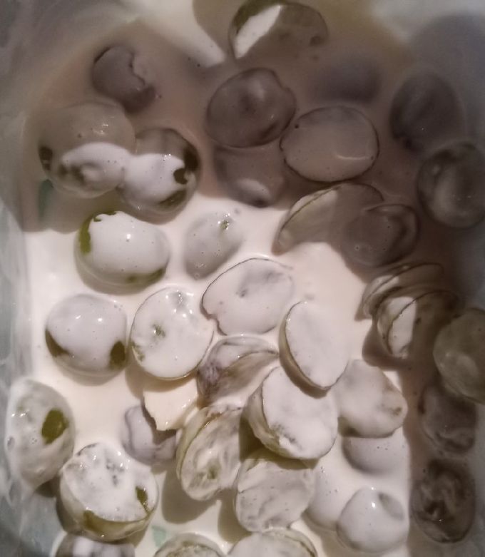 Una foto de Uvas con crema