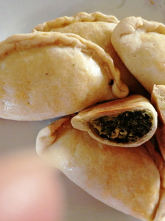 Una foto de Empanadas de kale