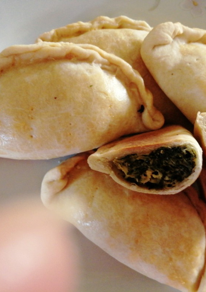 Una foto de Empanadas de kale