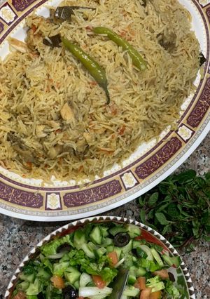 A picture of Afghani Chicken Pulao.