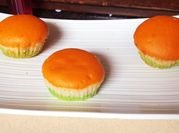 A picture of tricolor snacks
