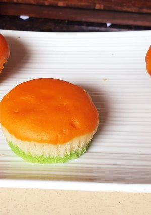A picture of Tricolour Cupcakes.