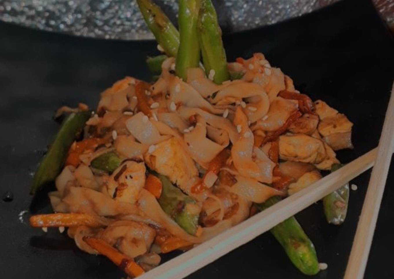 Pasta al jengibre con pollo