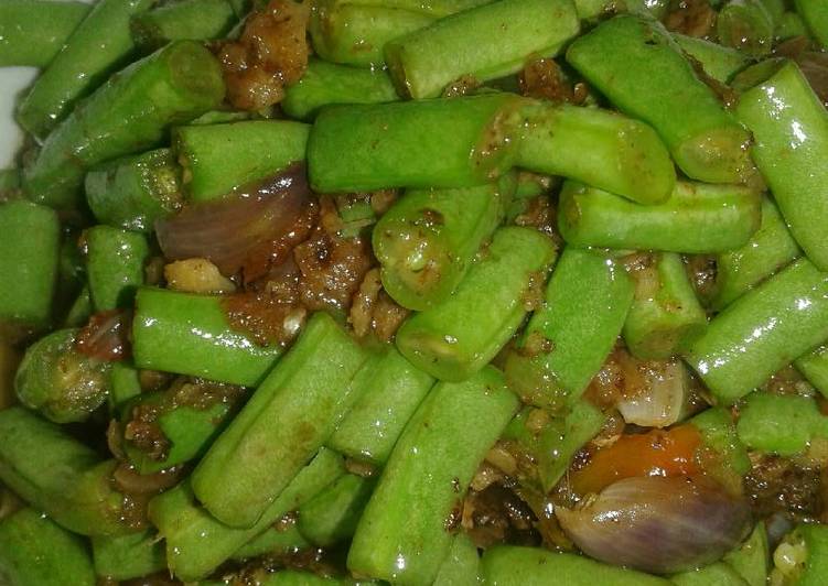 Tumis buncis pedas pake kemiri