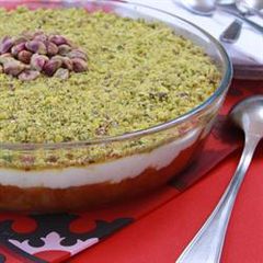 A picture of Sweet toast and milk pudding - aish el saraya.