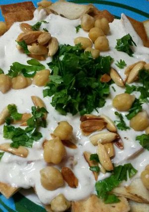 صورة لوصفة فتة الحمص بطريقة جديدة 😉