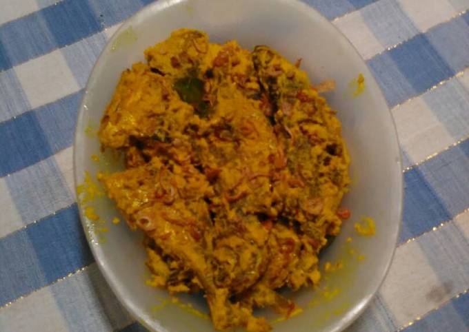 Ikan selar bumbu kuning