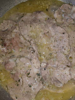 Una foto de 61. Chuletas de aguja en salsa