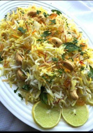 A picture of Kashmiri pulao.