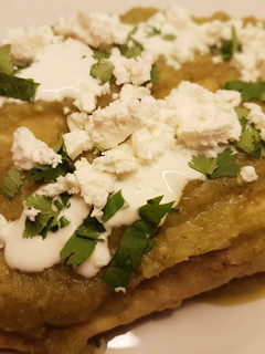 Una foto de Enchiladas verdes con pollo