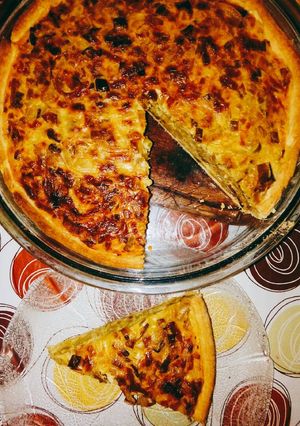 Una foto de Tarta de puerro, cebolla y queso
