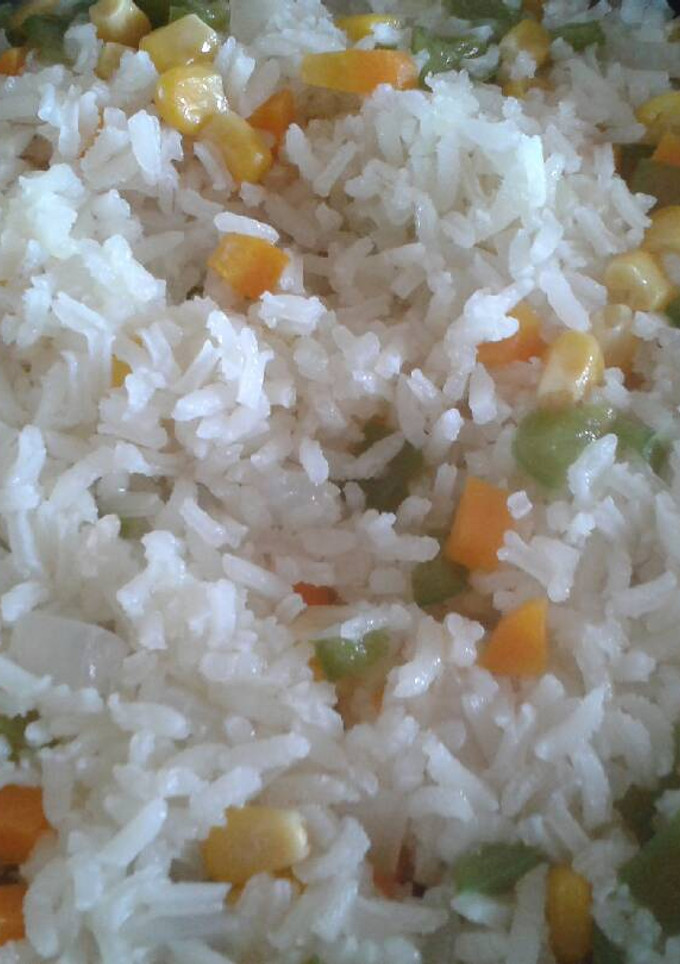 Una foto de Arroz blanco (a mi manera)
