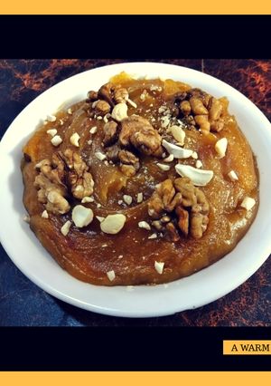 A picture of Besan ka halwa.