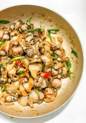 Hình của món Sò lông xào bơ tỏi.