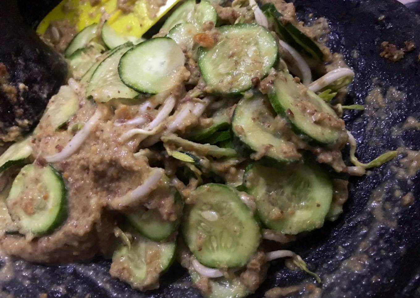 Lotek Mentah