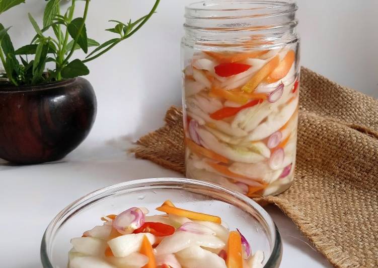 Acar Mentimun Wortel