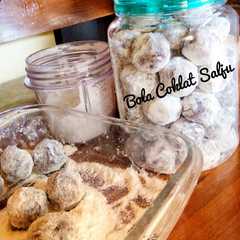 Bola-bola Coklat Salju. Cookies murah anti ribet. (Dapur Mak Bee) রেসিপির প্রধান ছবি