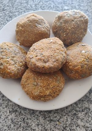 Una foto de Hamburguesas de lentejas mejoradas ! :v
