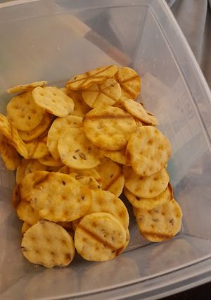 Sajtos tallér magokkal gofrisütőben recept fotója