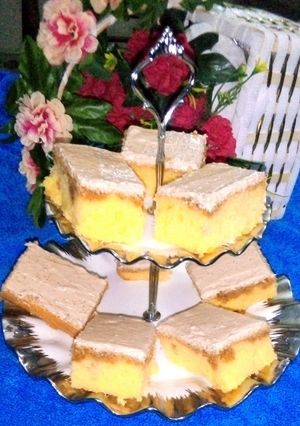 A picture of Coffee Butter Cream Pastry.