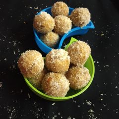 A picture of Leftover Mawa Laddoo.
