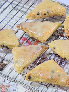 Foto resep Dark Chocolate Chips Orange Scones