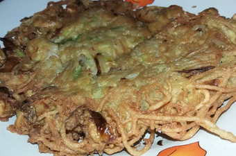 Bagaimana Menyiapkan Omlet Bihun simpel Anti Gagal